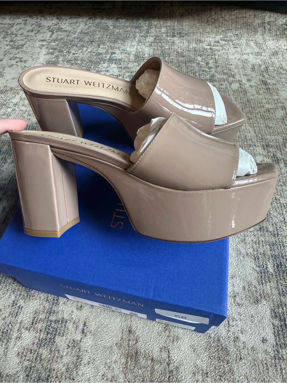 Stuart Weitzman Squarehigh Plat 95 Slide Sandals Fawn Patent Size 9B - Picture 3 of 7